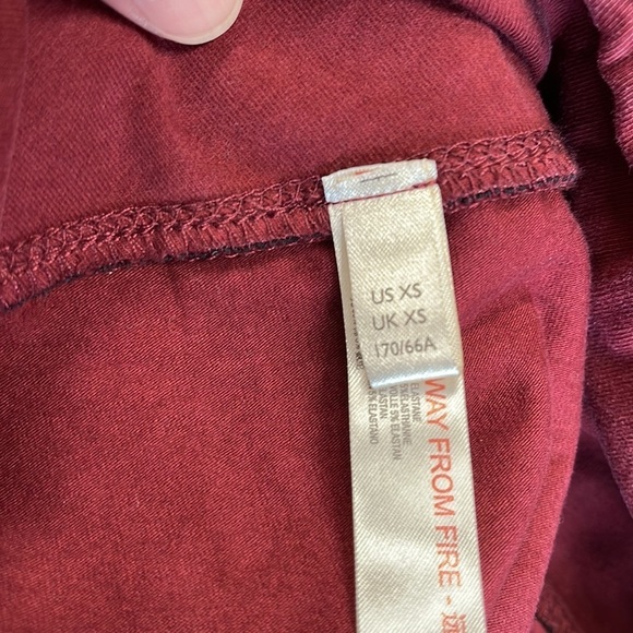 Saturday Sunday Anthropologie NWT Ruthie Wine High Rise Curve Hem Leggings - Picture 10 of 14